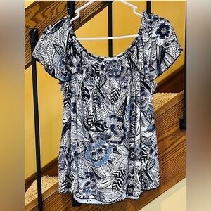 Kim & Cami Top Perforated Floral Blue Multi/SZ. Med Women’s